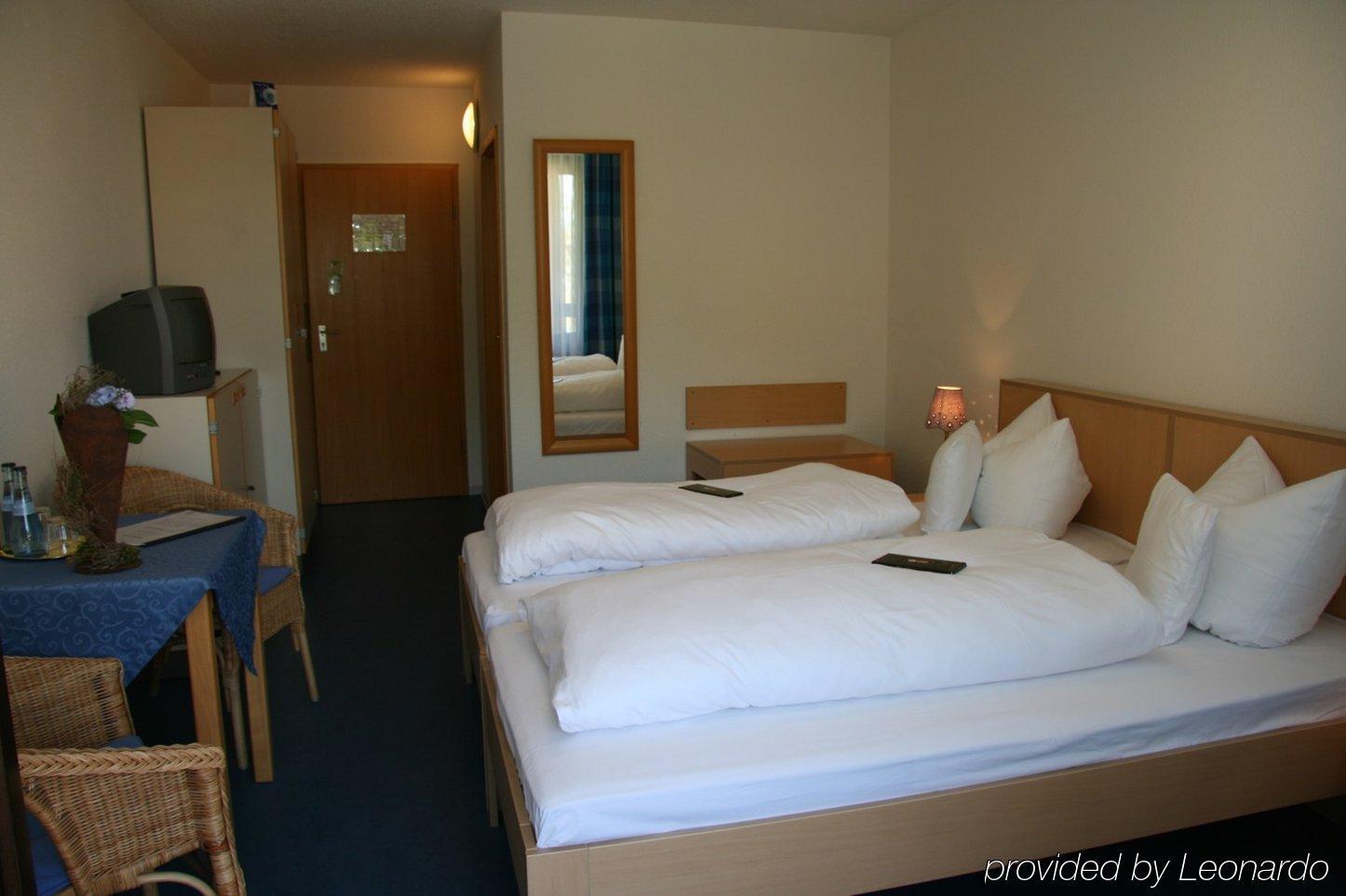 Gastehaus Goethe Hotel Staufen im Breisgau Room photo